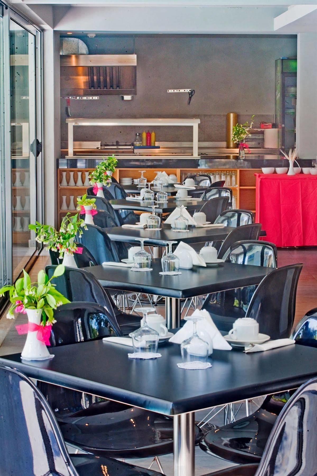 Oktober Downtown Boutique Hotel Rhodes City Ngoại thất bức ảnh